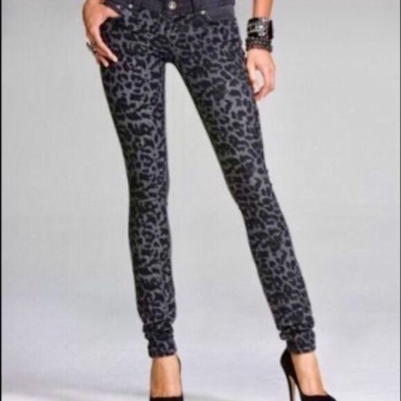 Express Zelda Slim Fit Ultra Low Rise Leopard Animal Print Jeans Black Size 4 - Picture 1 of 16